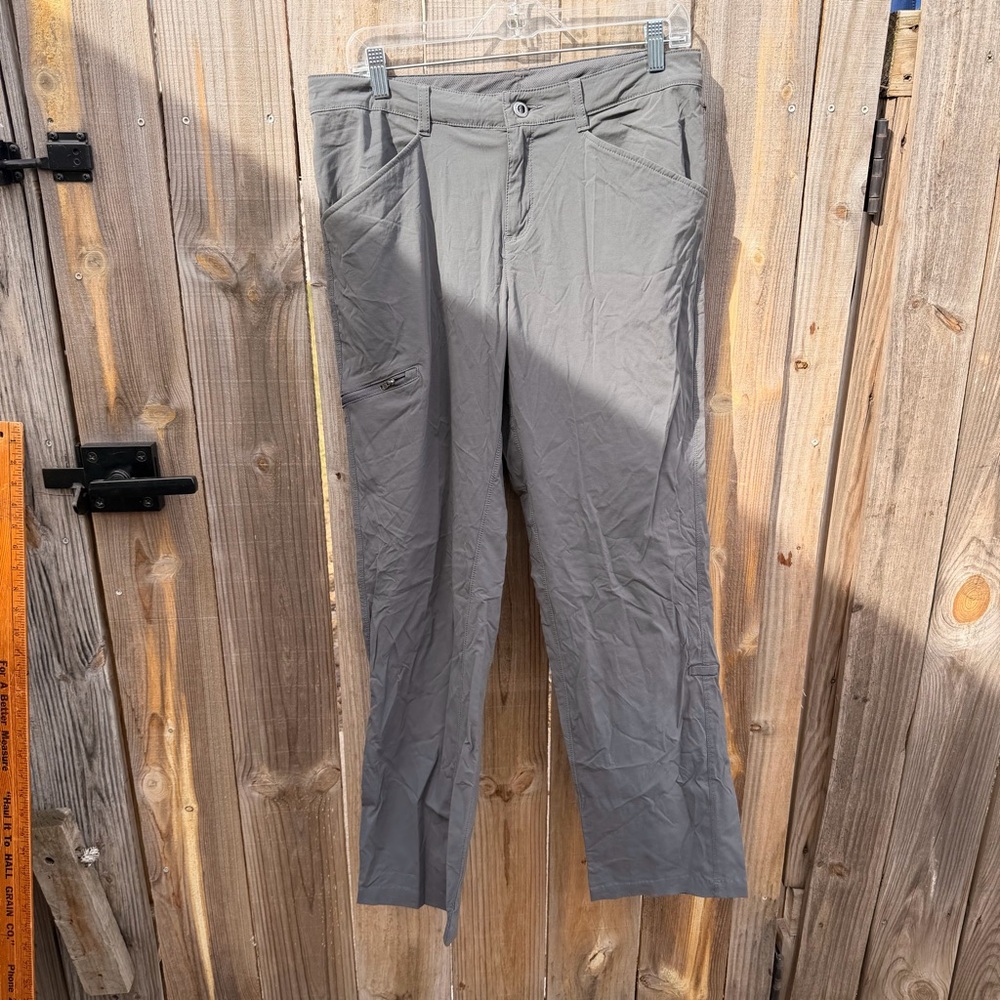 Patagonia Women's Gray Chinos Size 12